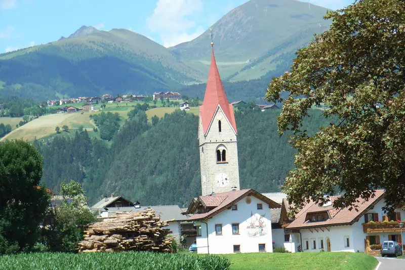 Das Dorf Spinges